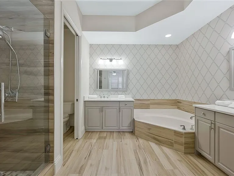 831 Sailaway Ln #203 — Photo 11