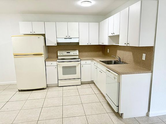 4th image of 241 NW 40th Street
