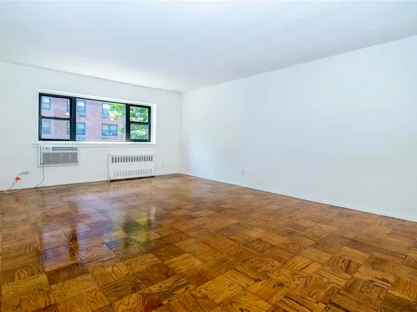 (undisclosed Address), White Plains, NY 10601