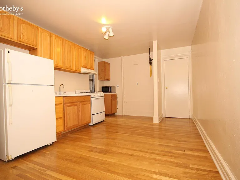 69 Tiemann Pl #35 — Photo 2