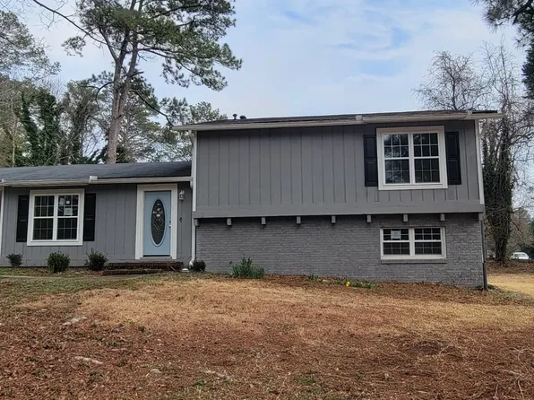 595 Lakeridge Dr SE, Conyers, GA 30094