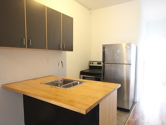 4th image of 311 Troutman St #2C