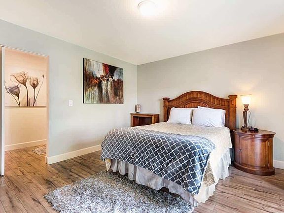 3rd image of 1565 NW Wall St #108/109