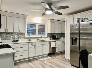 12 Queen Ave, Methuen, MA 01844