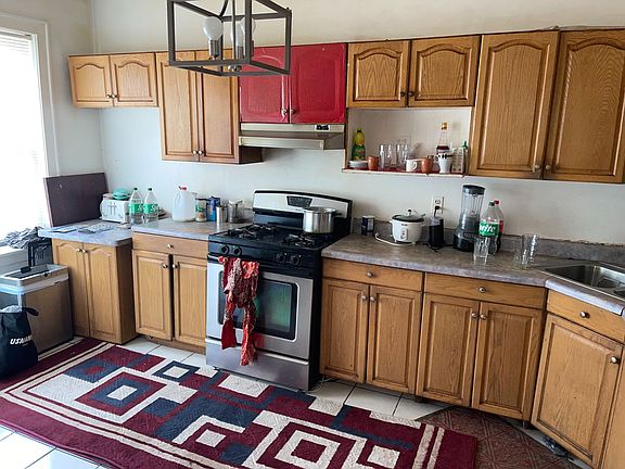 2nd image of 6431 N California Ave #2S