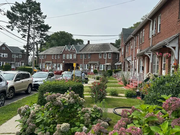 87 ALANSON Road, Bridgeport, CT 06607