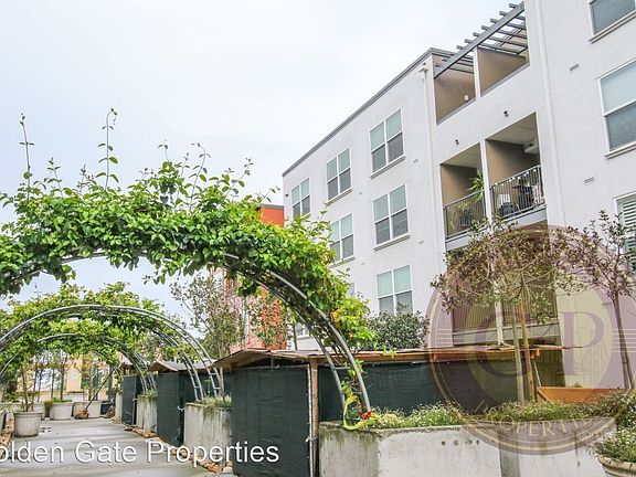 3rd image of 8400 Oceanview Ter APT 204