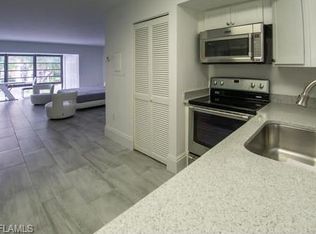 377 Vanderbilt Beach Rd APT 105, Naples, FL 34108