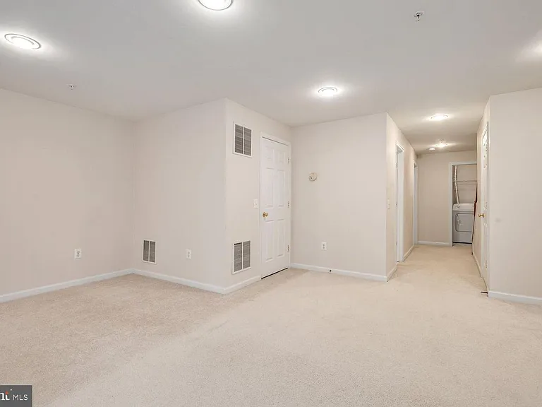 19421 Rayfield Dr — Photo 28