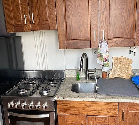 3rd image of 231 Thompson St APT 16