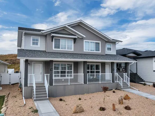 129 E Gray Close, Sylvan Lake, AB T4S 0W4