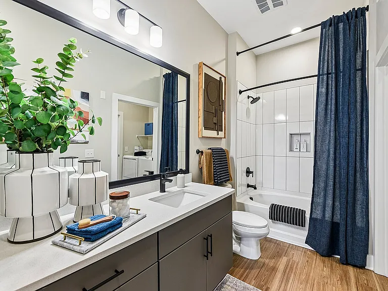 32-web-or-mls-Unit L03-S2504-013