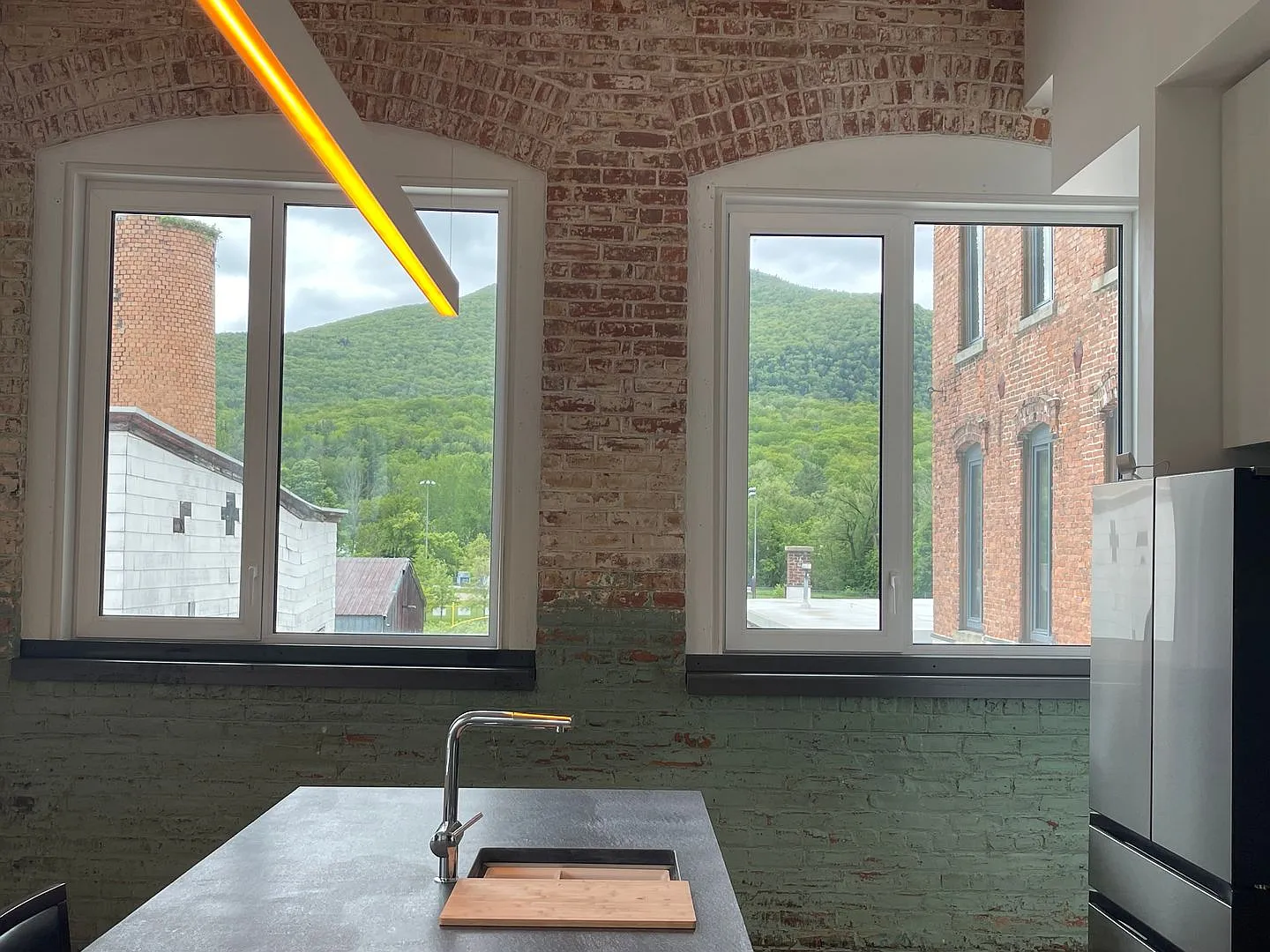 Historic Charm, Modern Luxury, 2 bedroom condo at Greylock Works! — Photo 3