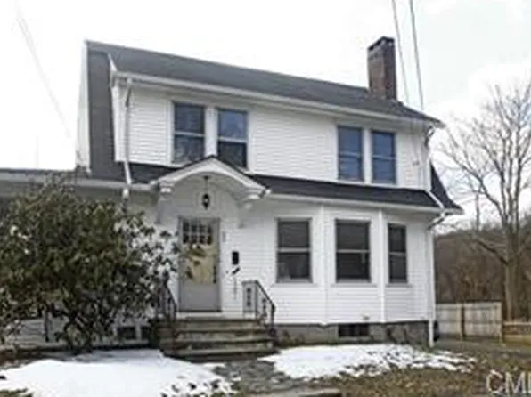 33 Wesley St, Ansonia, CT 06401