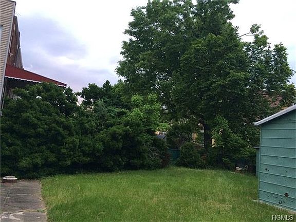 3rd image of 3251 Fairmount Ave