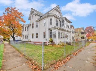 668-670 Carew St, Springfield, MA 01104