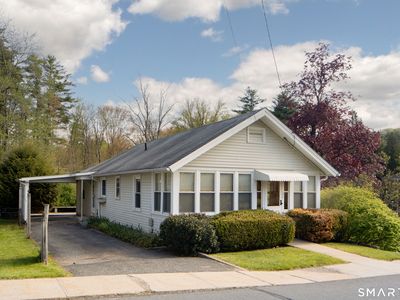 22 Pease Street, Canaan, CT, 06018