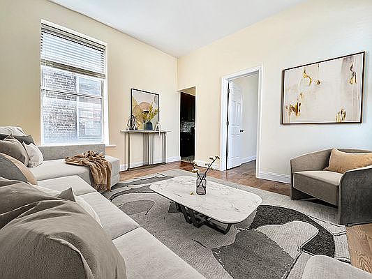 2nd image of 312 E 116th St APT 3E