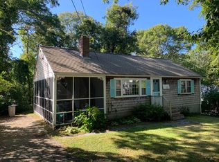 11 Mizzentop Ln, Centerville, MA 02632