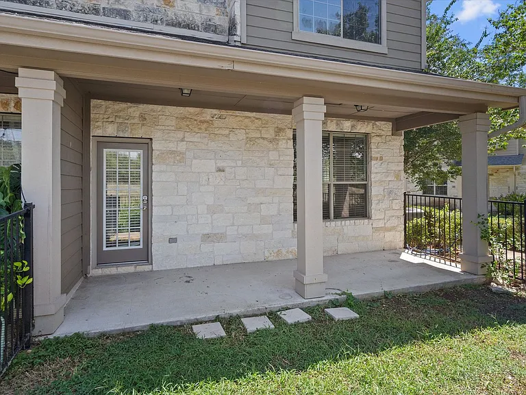 9201 Brodie Ln #203 — Photo 27