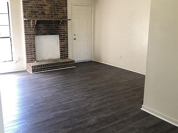 2nd image of 1906 Mangum Dr NW