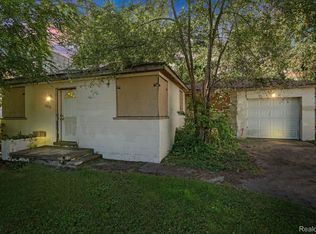 18455 Wormer St, Detroit, MI 48219
