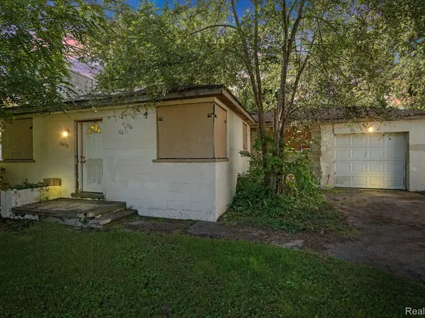 18455 Wormer St, Detroit, MI 48219