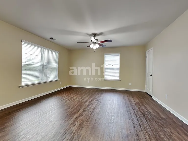 498 Stonebridge Cir — Photo 24
