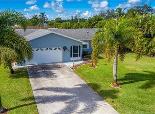 1264 SE Ladner St, Port Saint Lucie, FL 34983