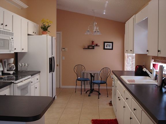 Spacious eat in kitchen with Laundry