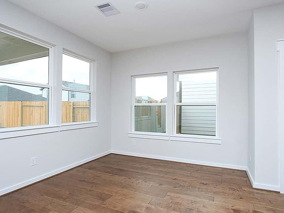 Polaris - Breakfast Area