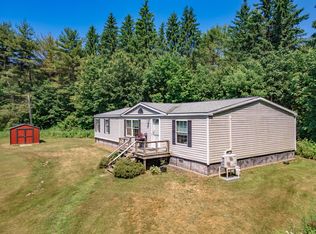 77 Black Swan Dr, Warren, ME 04864