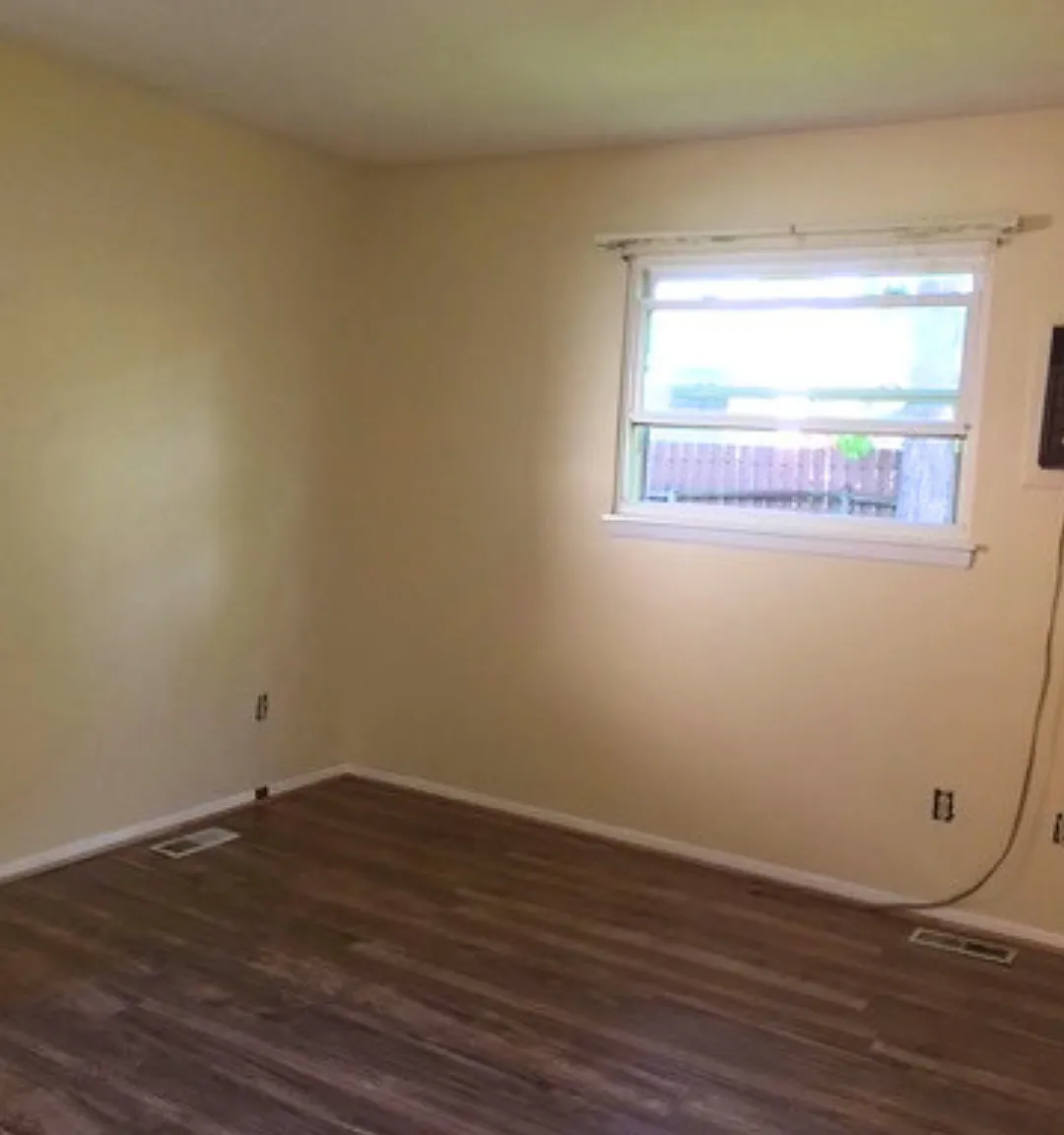 1 bed, 900 sqft, $1,095 — Photo 4