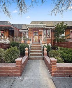 6432 75th St, Flushing, NY, 11379