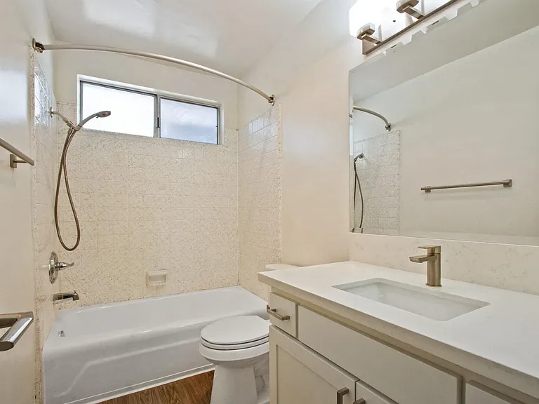 3749 McLaughlin Ave. — Photo 23