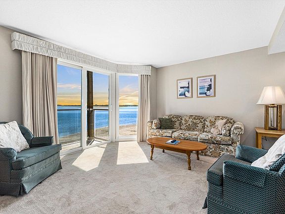3rd image of 1116 SW 51st St #201