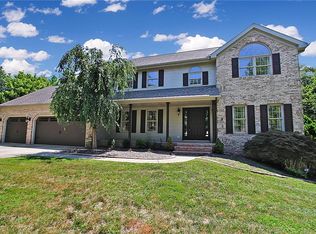 758 Glenwood Dr, Charleston, IL