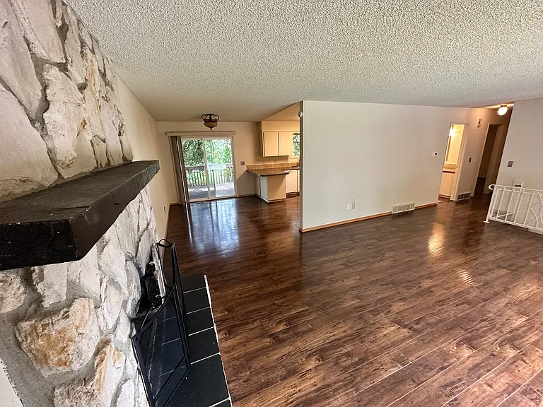 231 S Juniper Ct — Photo 7