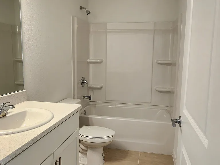 2136 Hallier Cv — Photo 22