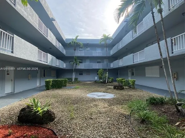 6195 W 18th Ave APT G109, Hialeah, FL 33012
