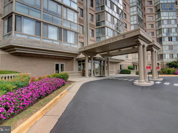 19365 Cypress Ridge Ter Unit 1102, Leesburg, VA 20176