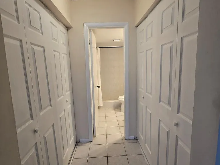 737 SE 1st Way #208 — Photo 8