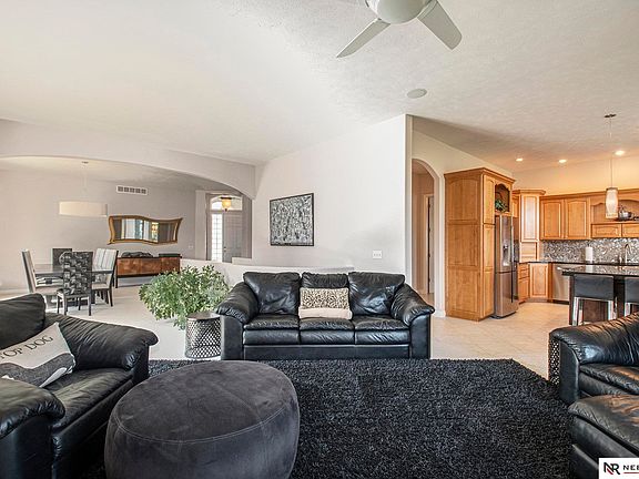 5th image of 17803 Bel Air Cir