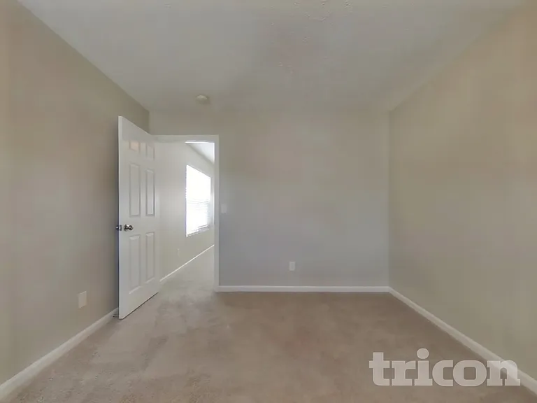 5004 Millpond Ct — Photo 12