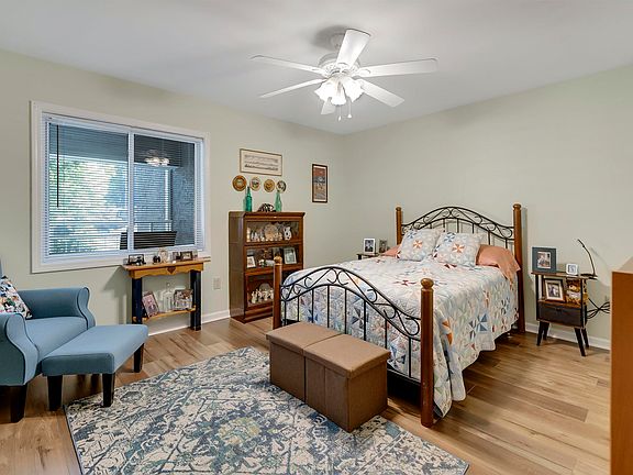 5th image of 106 Northlake Dr