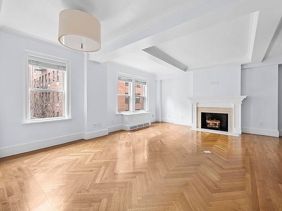 2nd image of 167 E 82nd St APT 5C