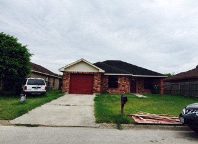 1st image of 524 Guayava Ln