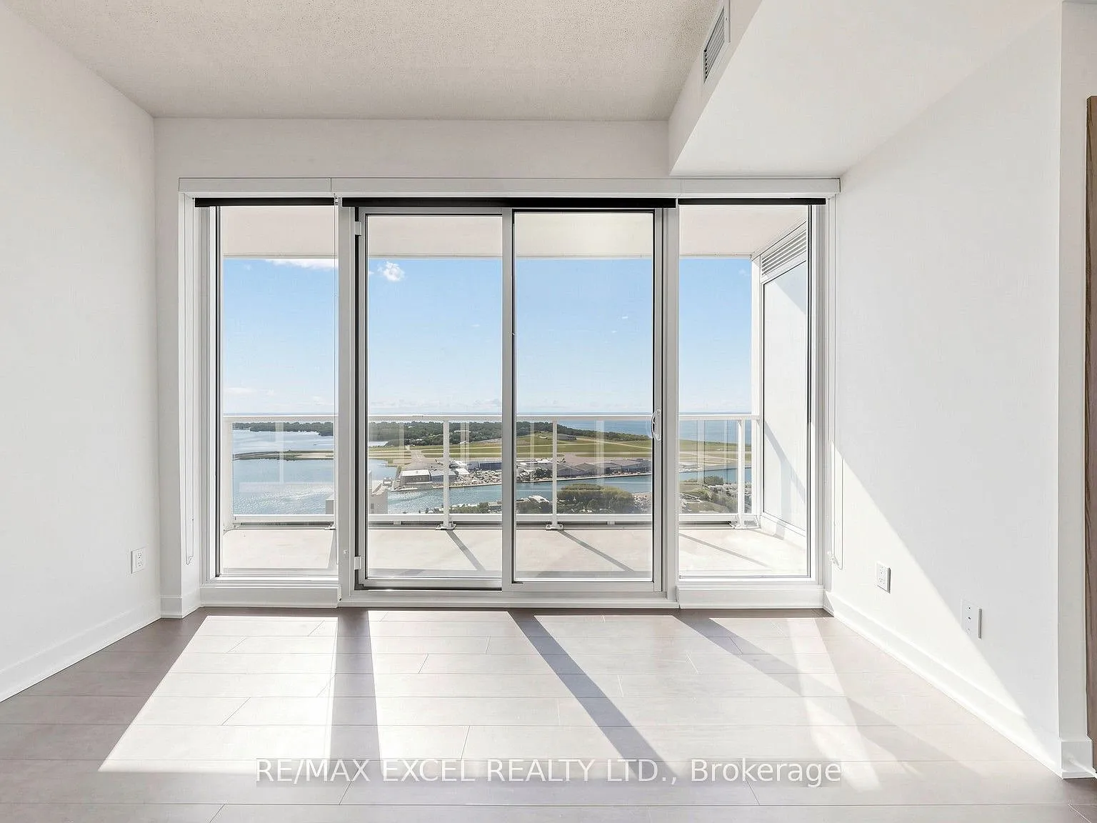 4 bed, $4,900 — Photo 4