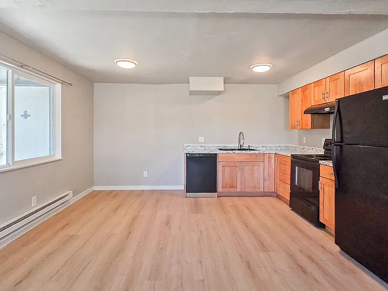 13959 SE 173rd Pl #1 — Photo 6