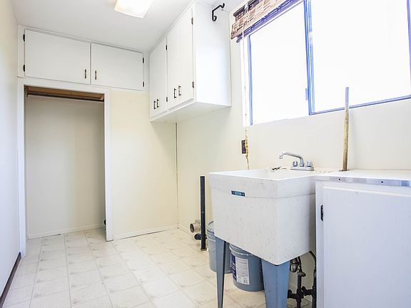 Laundry/Mud Room